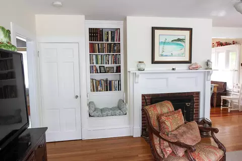 81 High St, Cotuit, MA 02635 photo 23