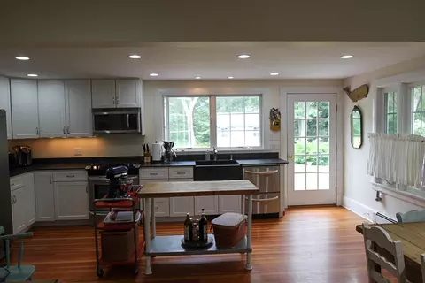 81 High St, Cotuit, MA 02635 photo 22