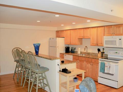 615 Main St #8, Hyannis, MA 02601 photo 8