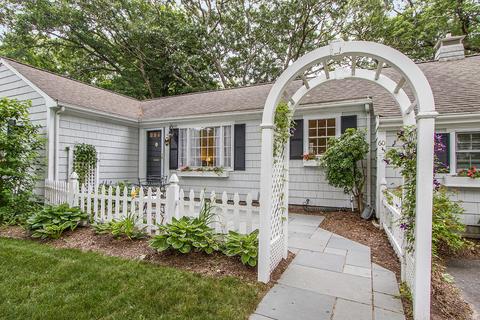60 Pine Ln, Osterville, MA 02655 photo 2
