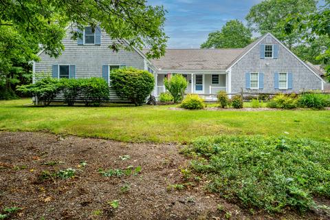 4 Leaf Ln, Eastham, MA 02642 photo 2