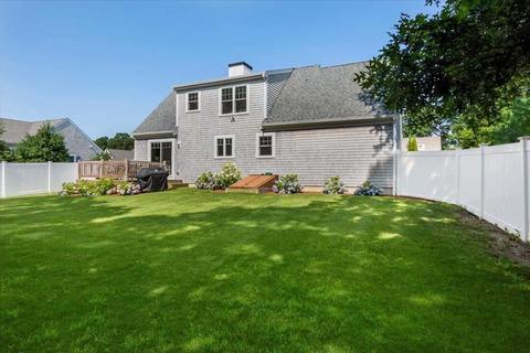 74 Pheasant Hill Cir, Cotuit, MA 02635 photo 16