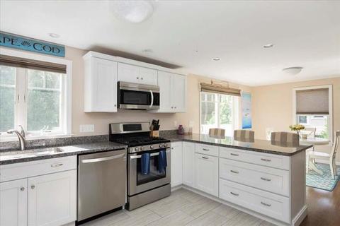 74 Pheasant Hill Cir, Cotuit, MA 02635 photo 8
