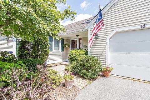 18 Rolling Green Ln, Mashpee, MA 02649 photo 1