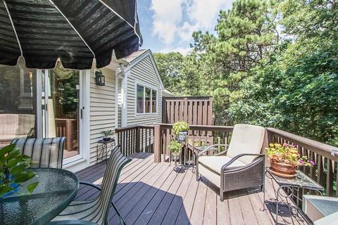18 Rolling Green Ln, Mashpee, MA 02649 photo 24