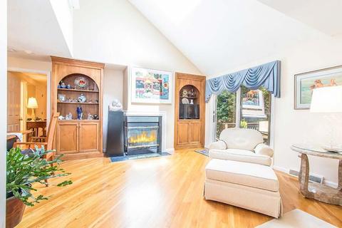 18 Rolling Green Ln, Mashpee, MA 02649 photo 7