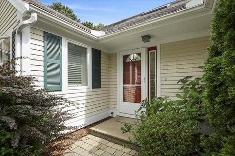 19 Portside Dr, Mashpee, MA 02649 photo 1