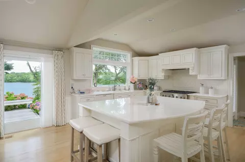 256 Holly Point Rd, Centerville, MA 02632 photo 20