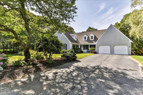 585 Bay Ln, Centerville, MA 02632 photo 3