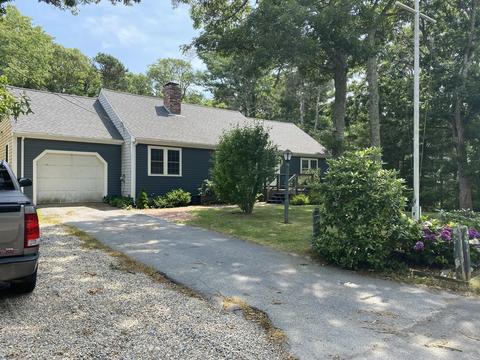 283 Mariner Cir, Cotuit, MA 02635 photo 2