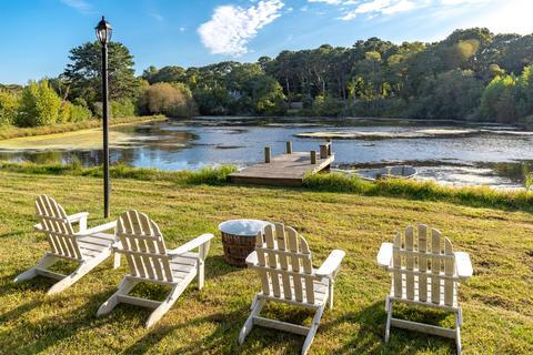 270 Williston Rd, Sagamore Beach, MA 02562 photo 2