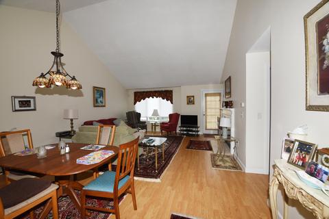 7 Classic Cir, Mashpee, MA 02649 photo 3