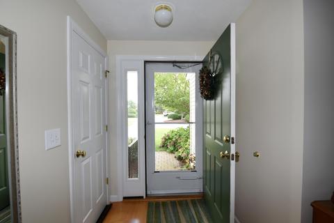 7 Classic Cir, Mashpee, MA 02649 photo 2