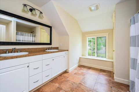 355 Shore Rd, Bourne, MA 02532 photo 9