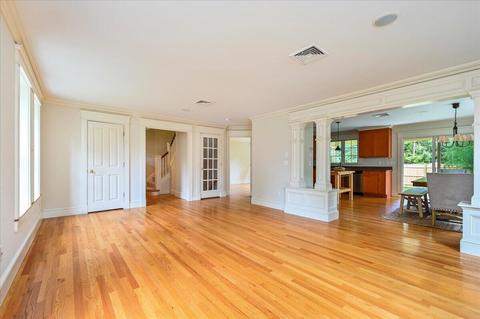 355 Shore Rd, Bourne, MA 02532 photo 2