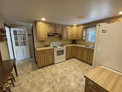 462 Putnam Ave, Cotuit, MA 02635 photo 7