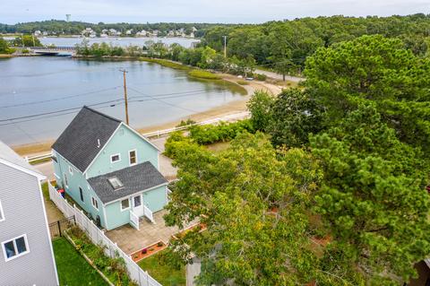 8 North Blvd, East Wareham, MA 02538 photo 3