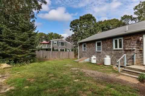 2 Teaberry Ln, Edgartown, MA 02539 photo 28