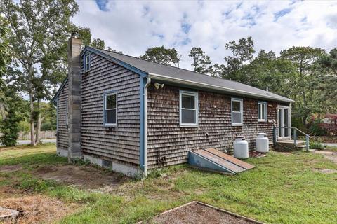 2 Teaberry Ln, Edgartown, MA 02539 photo 27