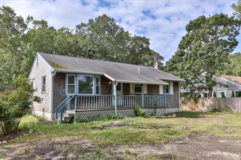 2 Teaberry Ln, Edgartown, MA 02539 photo 5