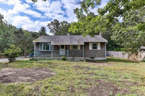 2 Teaberry Ln, Edgartown, MA 02539 photo 2