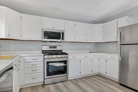 2 Teaberry Ln, Edgartown, MA 02539 photo 15