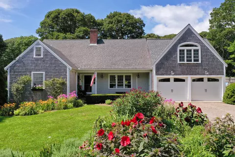 18 Echo St, Chatham, MA 02633 photo 1