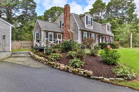 8 Dove Ln, Mashpee, MA 02649 photo 9