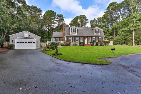 8 Dove Ln, Mashpee, MA 02649 photo 4