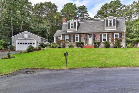 8 Dove Ln, Mashpee, MA 02649 photo 5