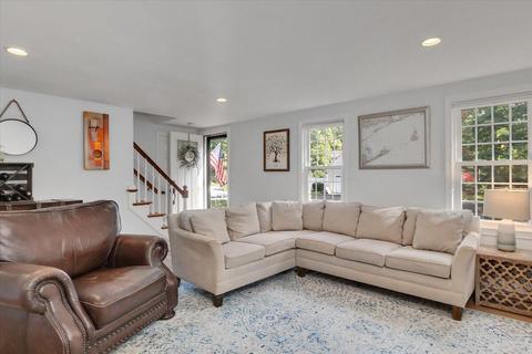 8 Dove Ln, Mashpee, MA 02649 photo 13