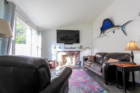 4 Hemlock Dr, Mashpee, MA 02649 photo 10