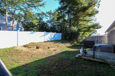 4 Hemlock Dr, Mashpee, MA 02649 photo 4