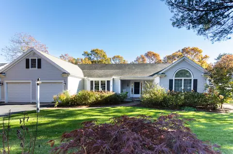 61 Falling Leaf Ln, Osterville, MA 02655 photo 1