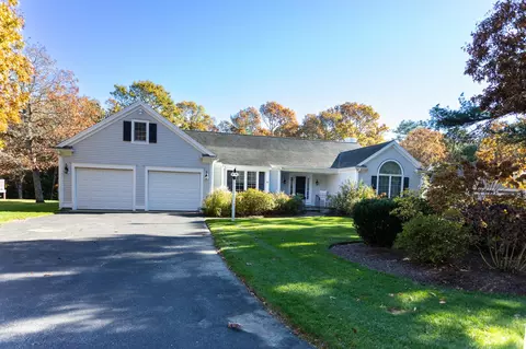 61 Falling Leaf Ln, Osterville, MA 02655 photo 5