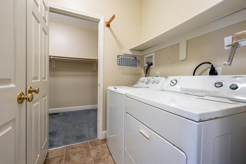 39 Grey Hawk Dr, Mashpee, MA 02649 photo 8