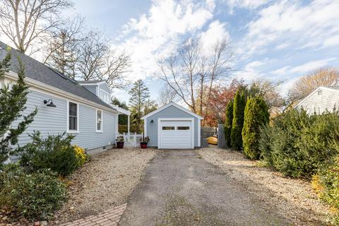1206 County Rd, Cataumet, MA 02534 photo 4