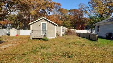 15 Childs Rd, Mashpee, MA 02649 photo 3