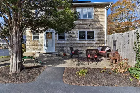 4 Anthonys Way, Buzzards Bay, MA 02532 photo 2