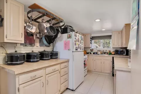 4 Anthonys Way, Buzzards Bay, MA 02532 photo 7