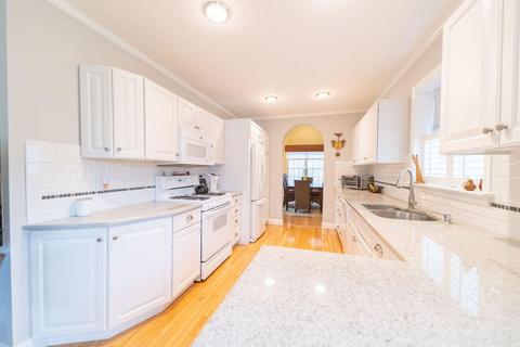 35 Windsor Pt, Mashpee, MA 02649 photo 12