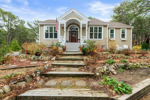 45 E St, Wellfleet, MA 02667 photo 1