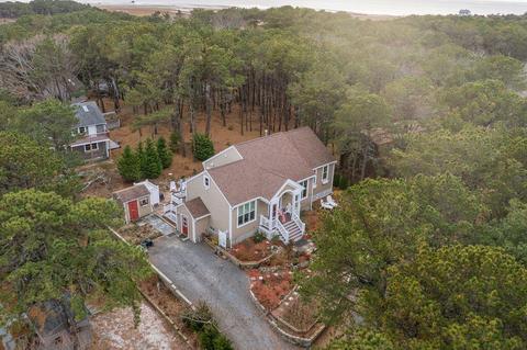 45 E St, Wellfleet, MA 02667 photo 3