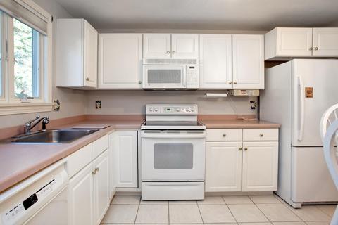 18 Executive Dr, Mashpee, MA 02649 photo 11