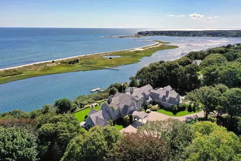 159 Main St, Osterville, MA 02655 photo 2