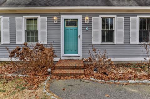 2 Windsor Way, Mashpee, MA 02649 photo 5