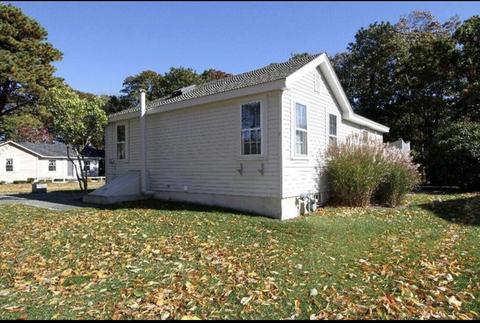 49 Clover Ln, Mashpee, MA 02649 photo 4