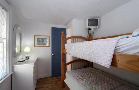 49 Clover Ln, Mashpee, MA 02649 photo 11