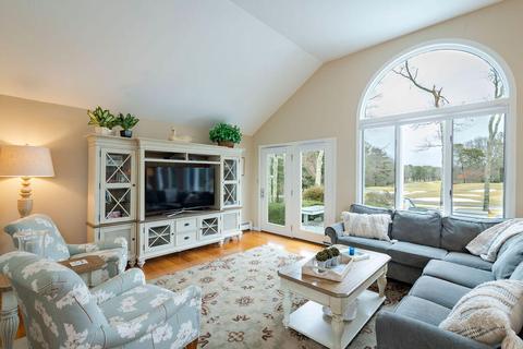 226 Glenneagle Dr, Mashpee, MA 02649 photo 8