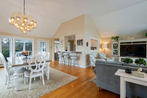 226 Glenneagle Dr, Mashpee, MA 02649 photo 7